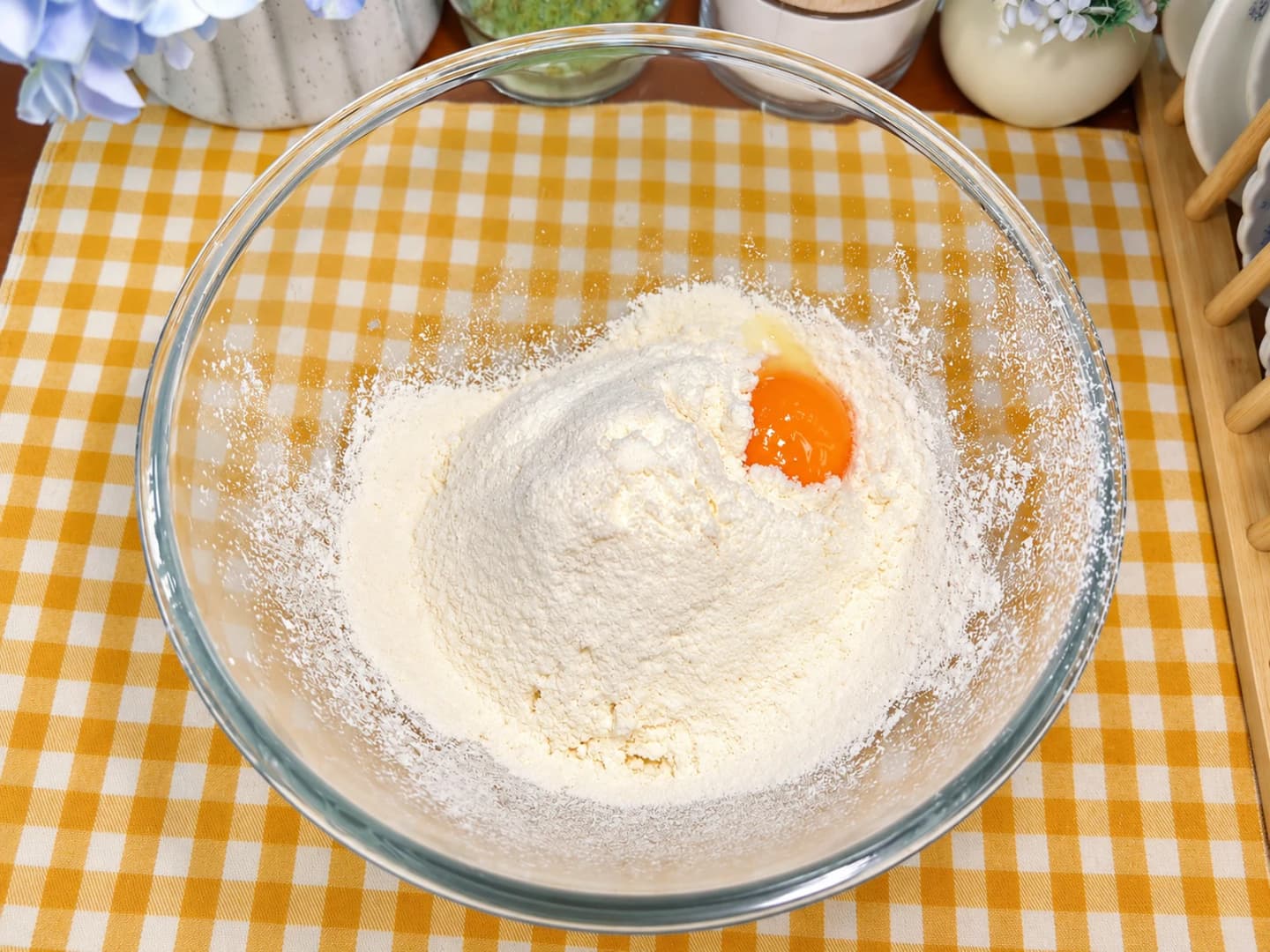 Trộn bột vỏ tart