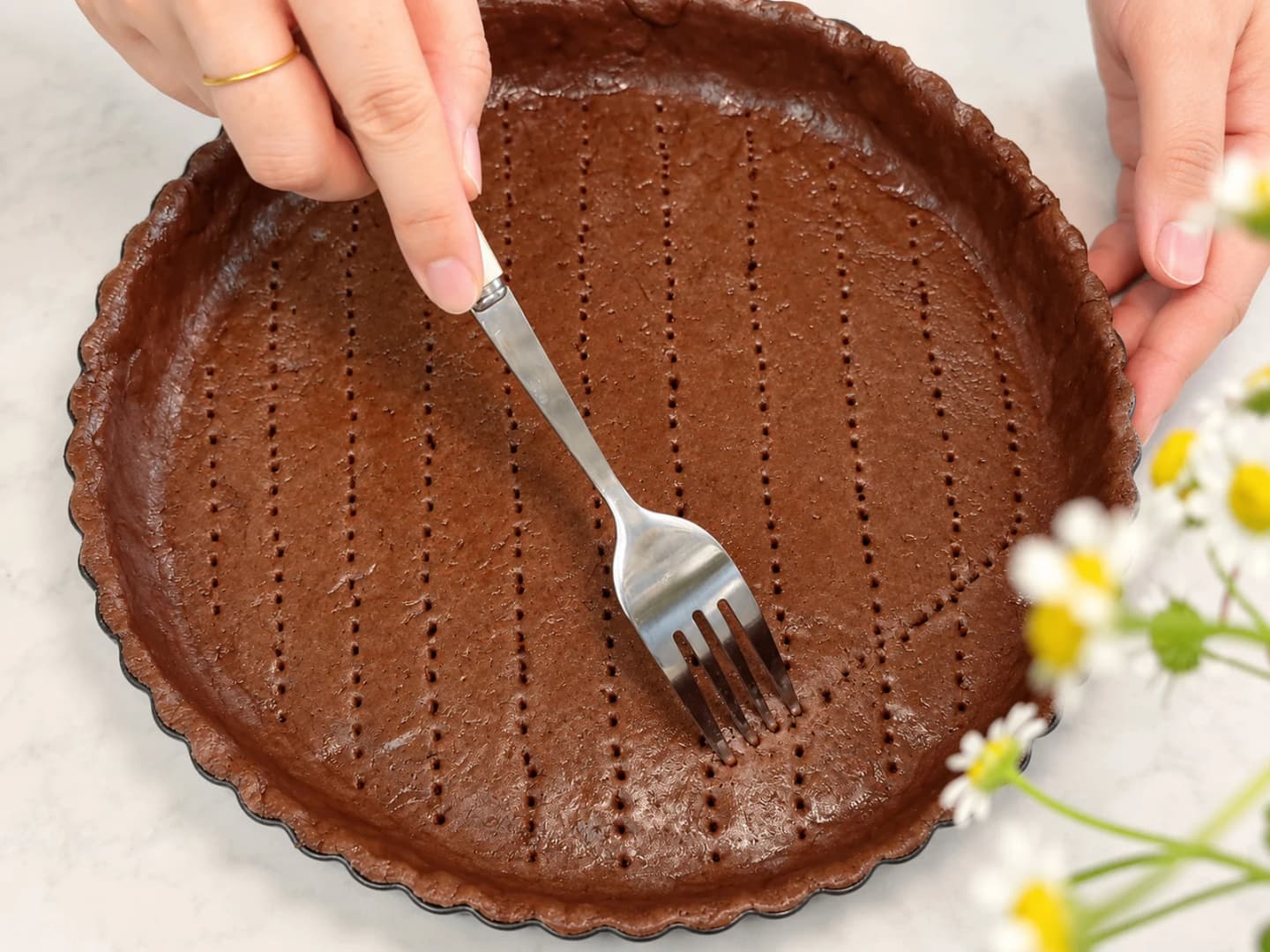 Làm và tạo hình vỏ tart ca cao