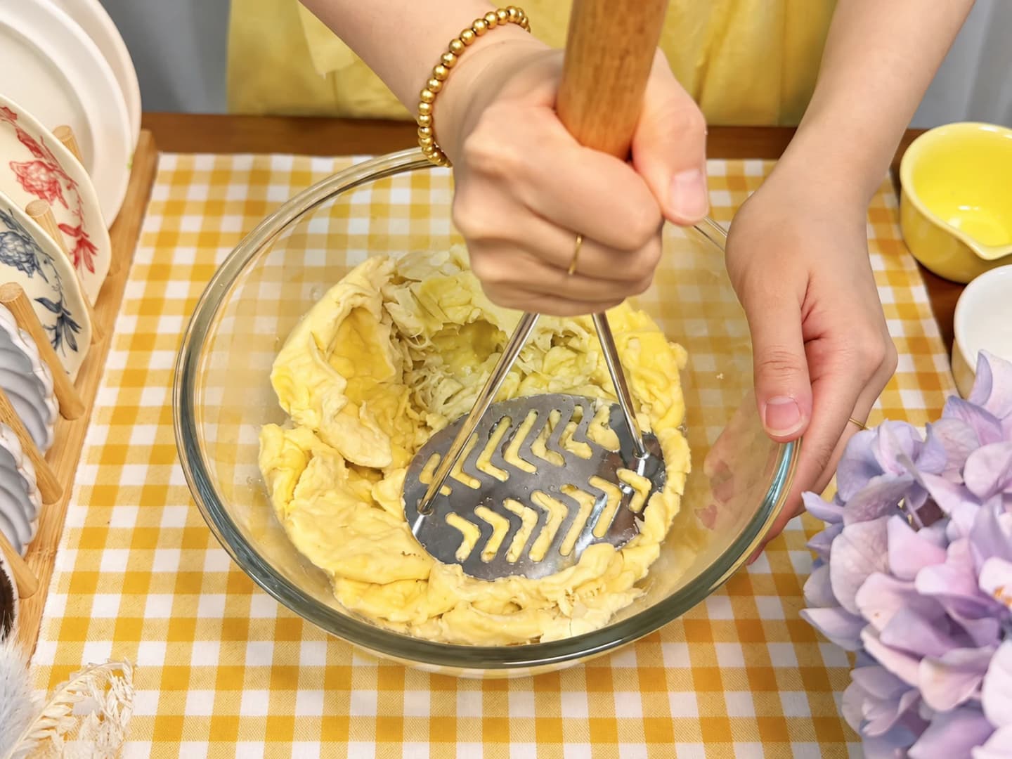 Chuẩn bị sầu riêng nghiền
