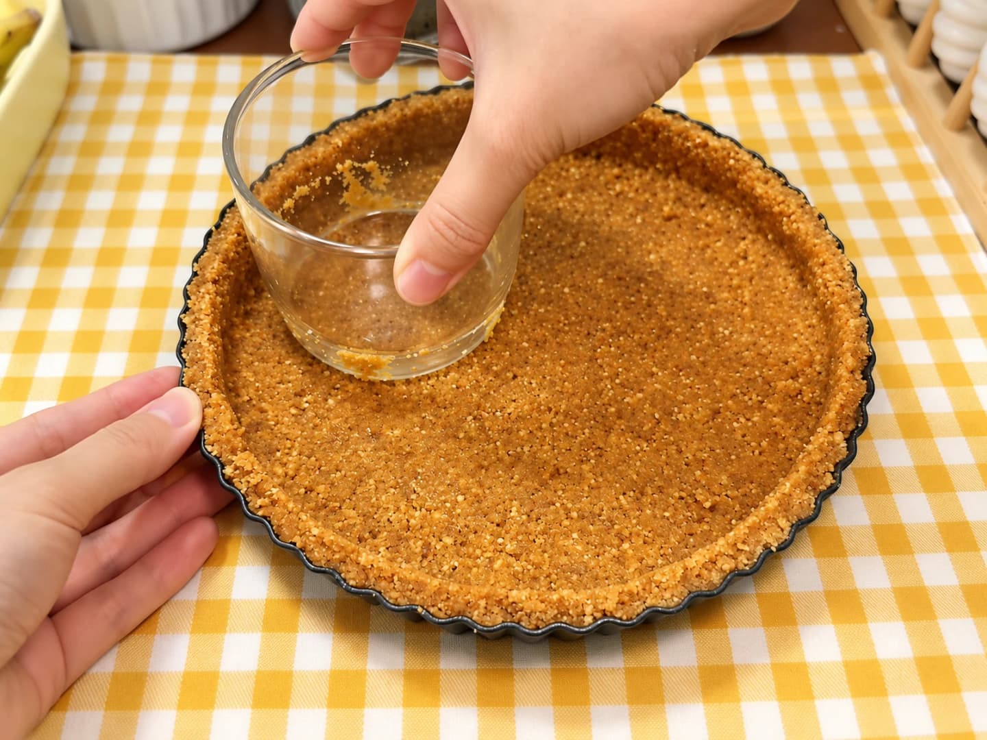 Nén đế bánh quy caramel