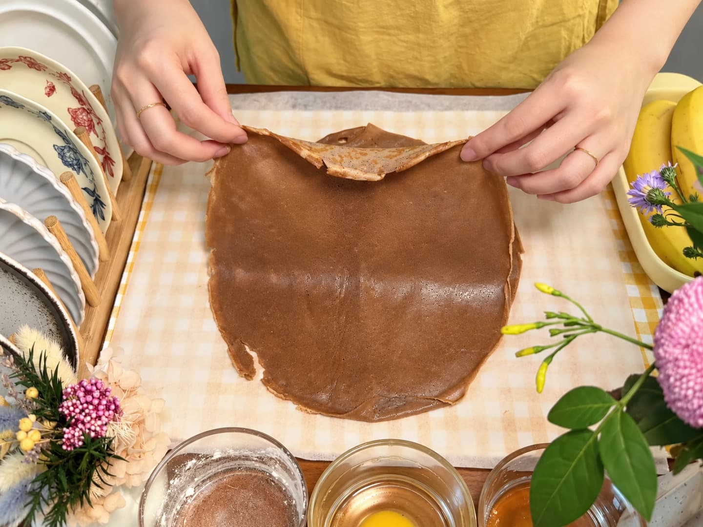 Tráng và làm nguội vỏ crepe