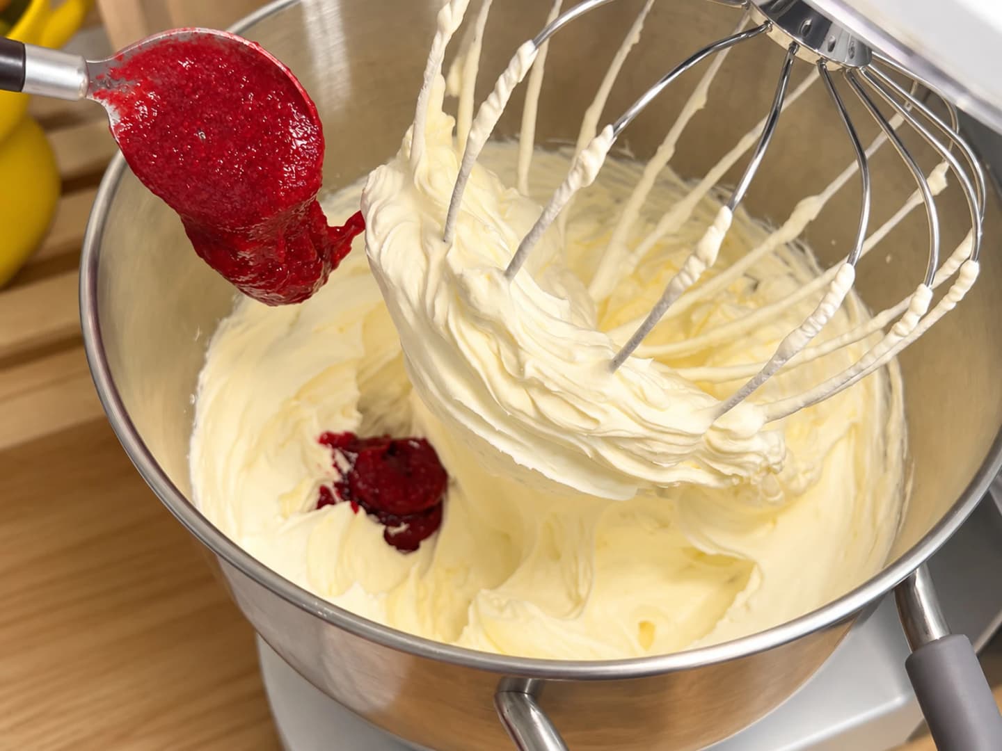 Whip the raspberry cream